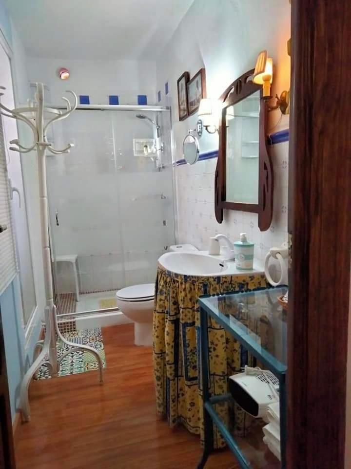 Hostal Los Aromas Villena Extérieur photo