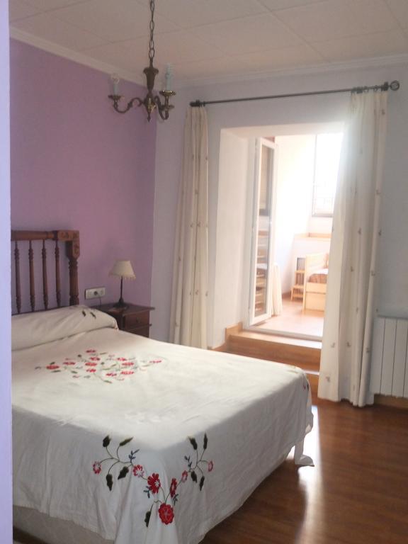 Hostal Los Aromas Villena Chambre photo