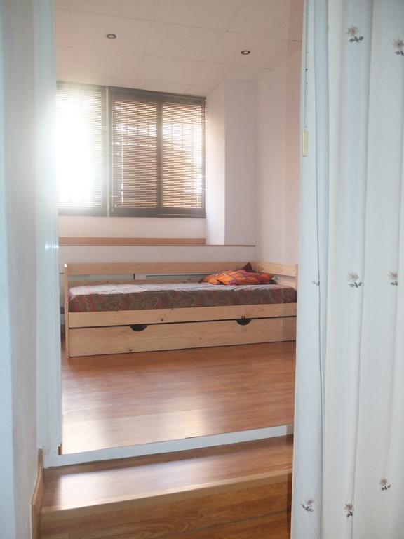 Hostal Los Aromas Villena Chambre photo